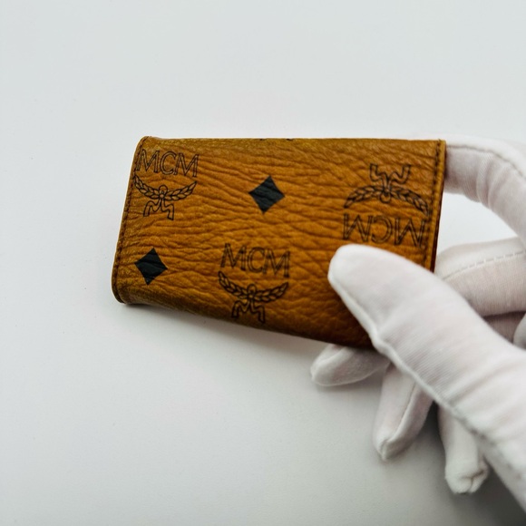 MCM Key Holder Wallet - Picture 3 of 10